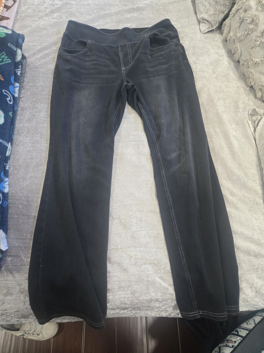 XL Regular HALARA Black Boot Cut Jeans with Subtle Fading
